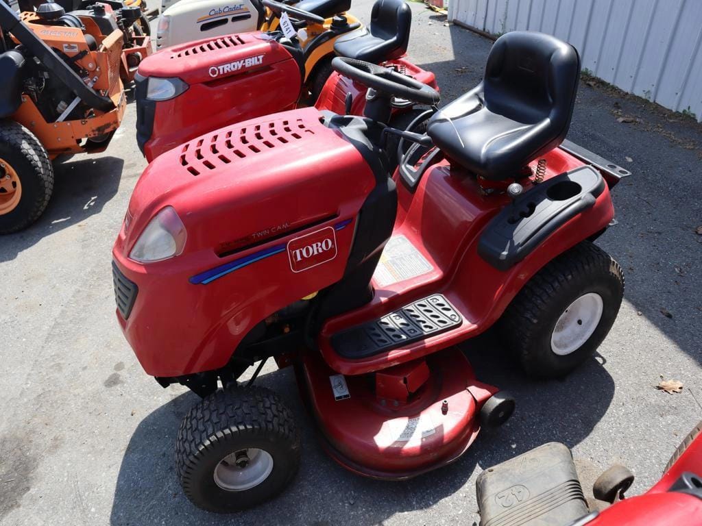 Main image Toro LX425