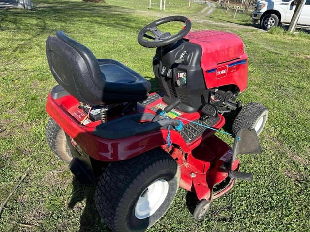 Image of Toro LX460 equipment image 4
