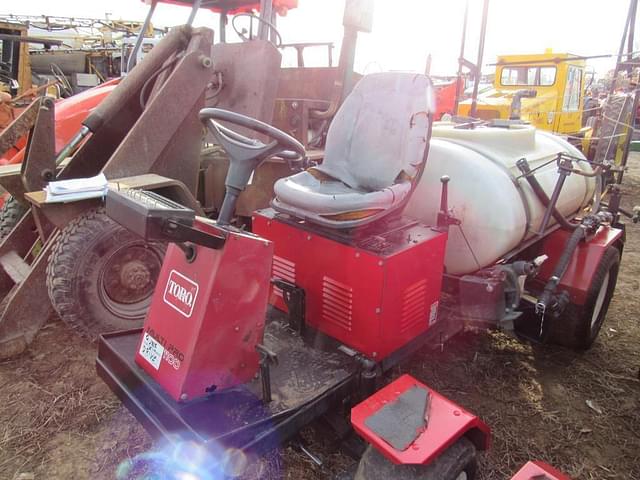 Image of Toro Multi Pro 1100 equipment image 1