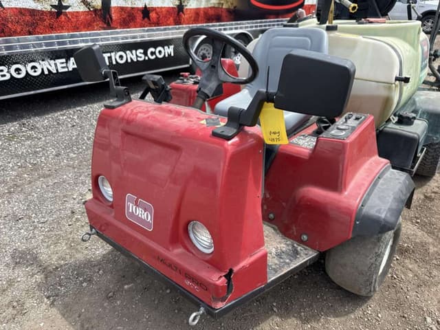 Image of Toro Multi Pro 1200 equipment image 4