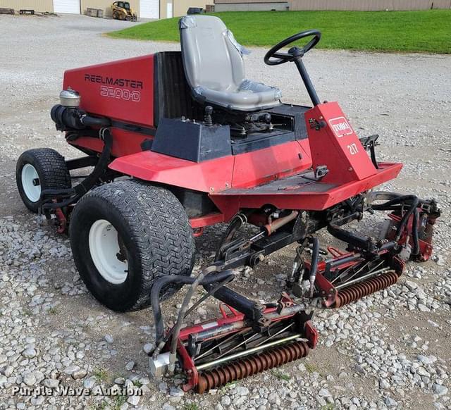 Image of Toro ReelMaster 5200-D equipment image 2