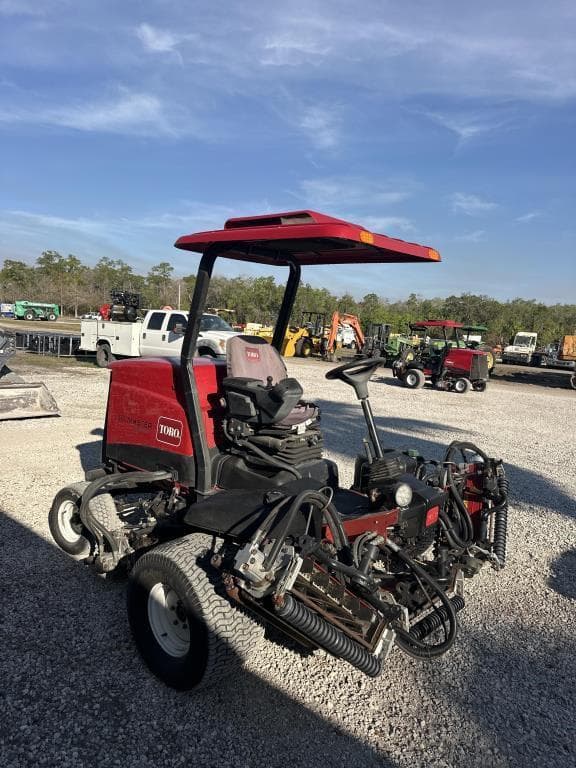 Image of Toro Reelmaster 5510-D equipment image 4