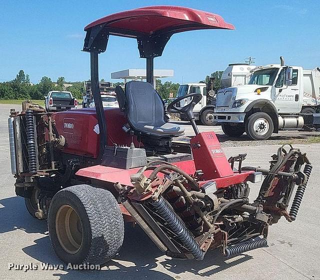 Image of Toro Reelmaster 6700-D equipment image 2