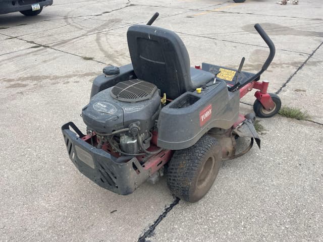 Image of Toro Timecutter SS4225 equipment image 2