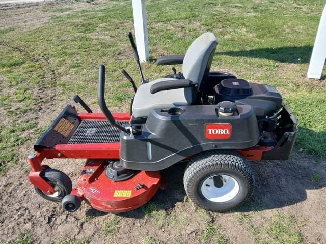 Image of Toro Timecutter MX4250 equipment image 4
