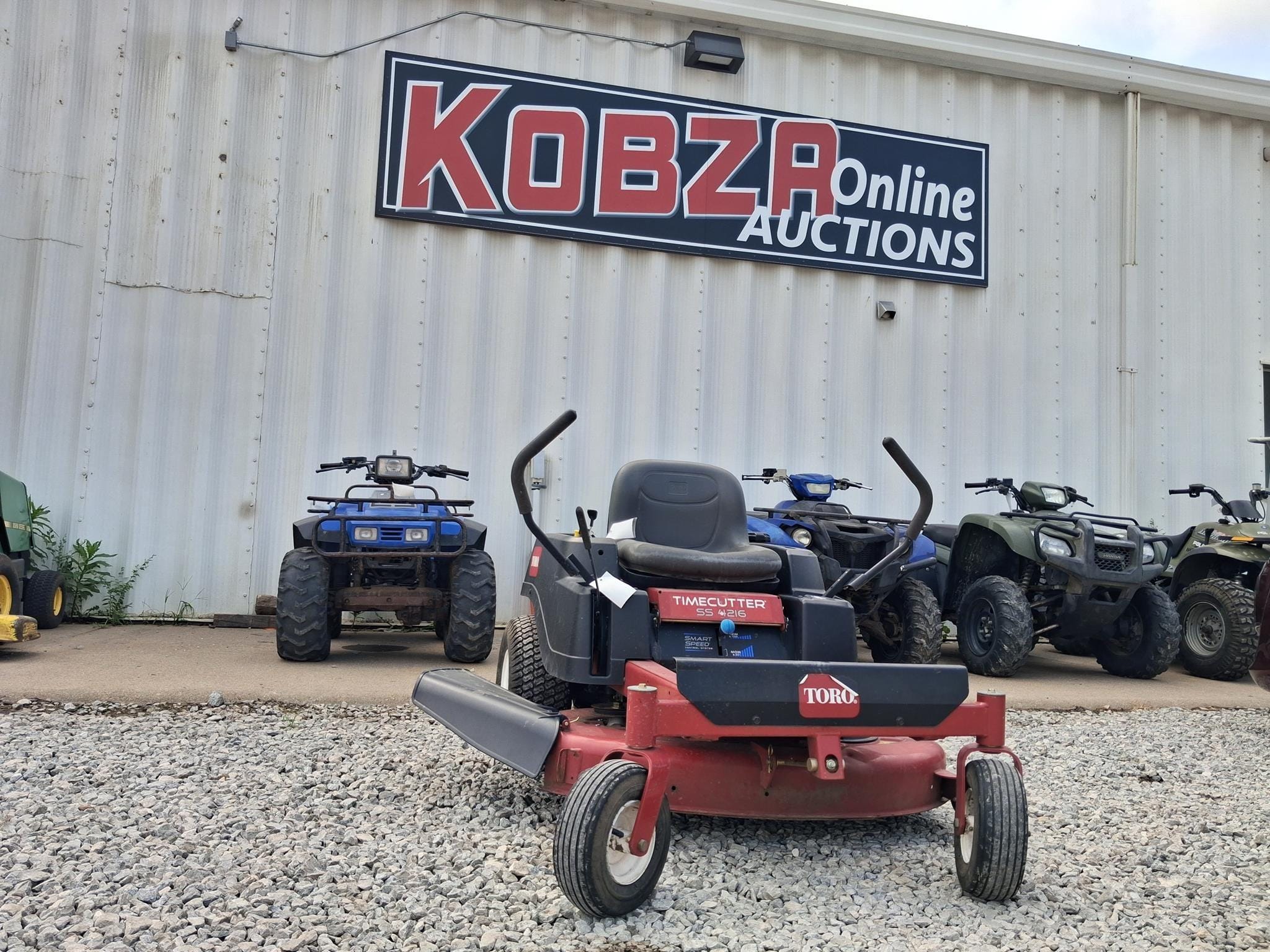 2014 Toro Timecutter SS4216 Equipment Image0