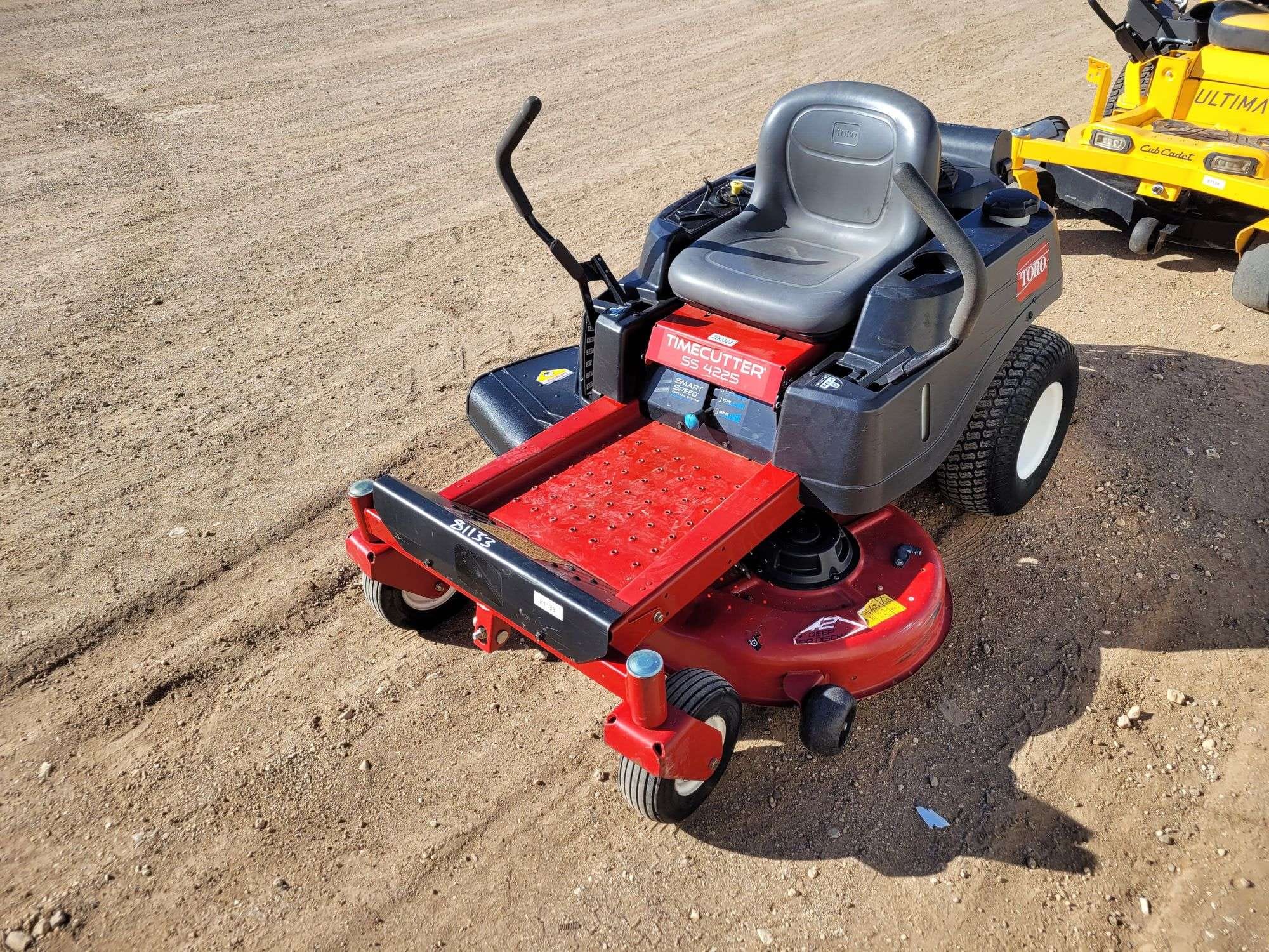 Toro Timecutter SS4225 Equipment Image0