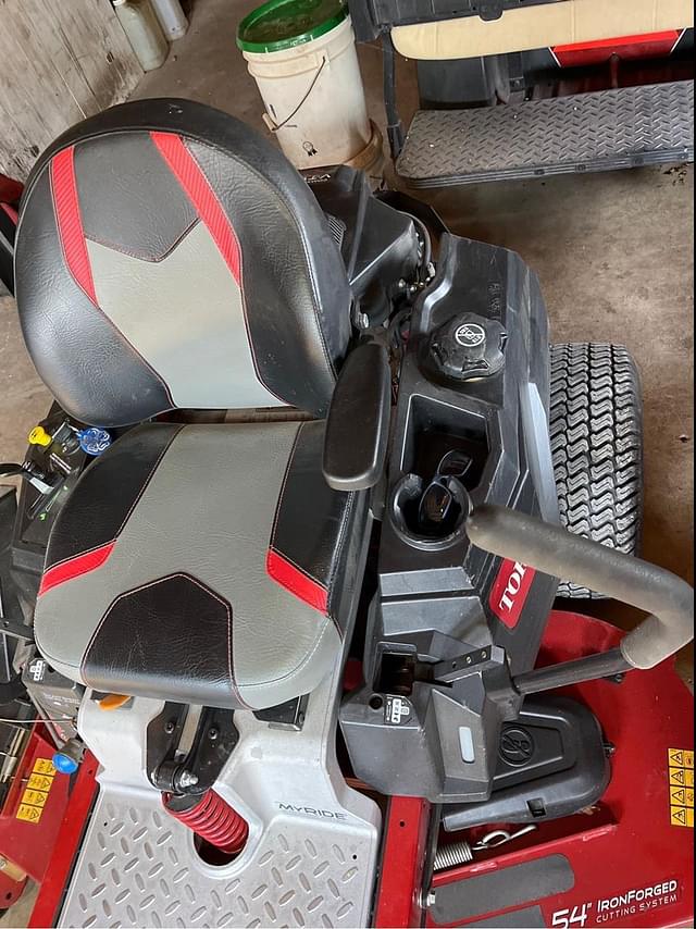 Image of Toro Timecutter SS5000 equipment image 2
