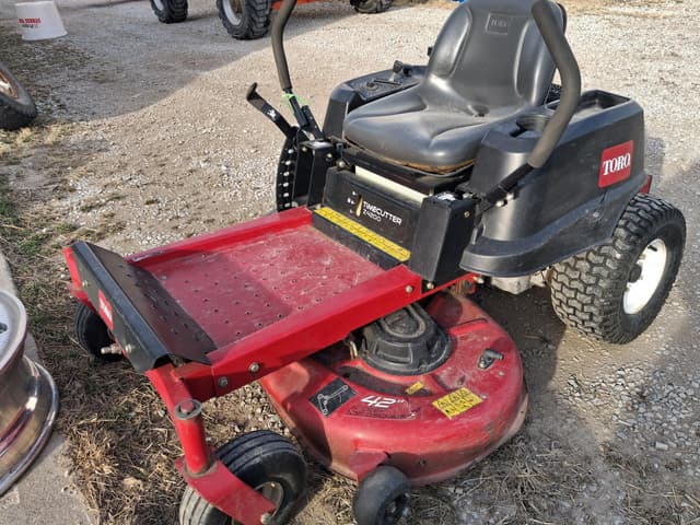Image of Toro Timecutter Z4200 equipment image 1
