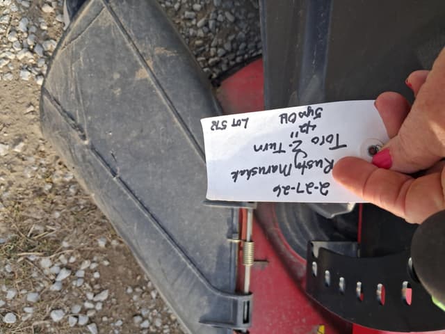 Image of Toro Timecutter Z4200 equipment image 4