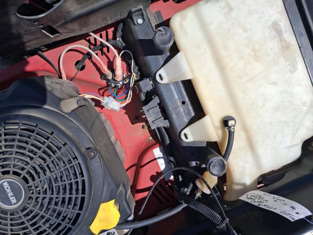 Image of Toro Timecutter Z4220 equipment image 3