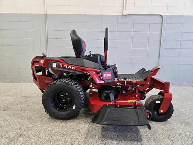 Image of Toro Titan equipment image 4