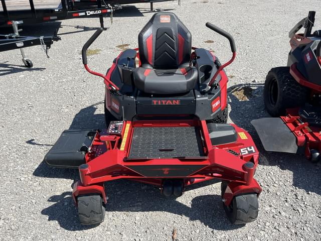 Image of Toro Titan equipment image 4