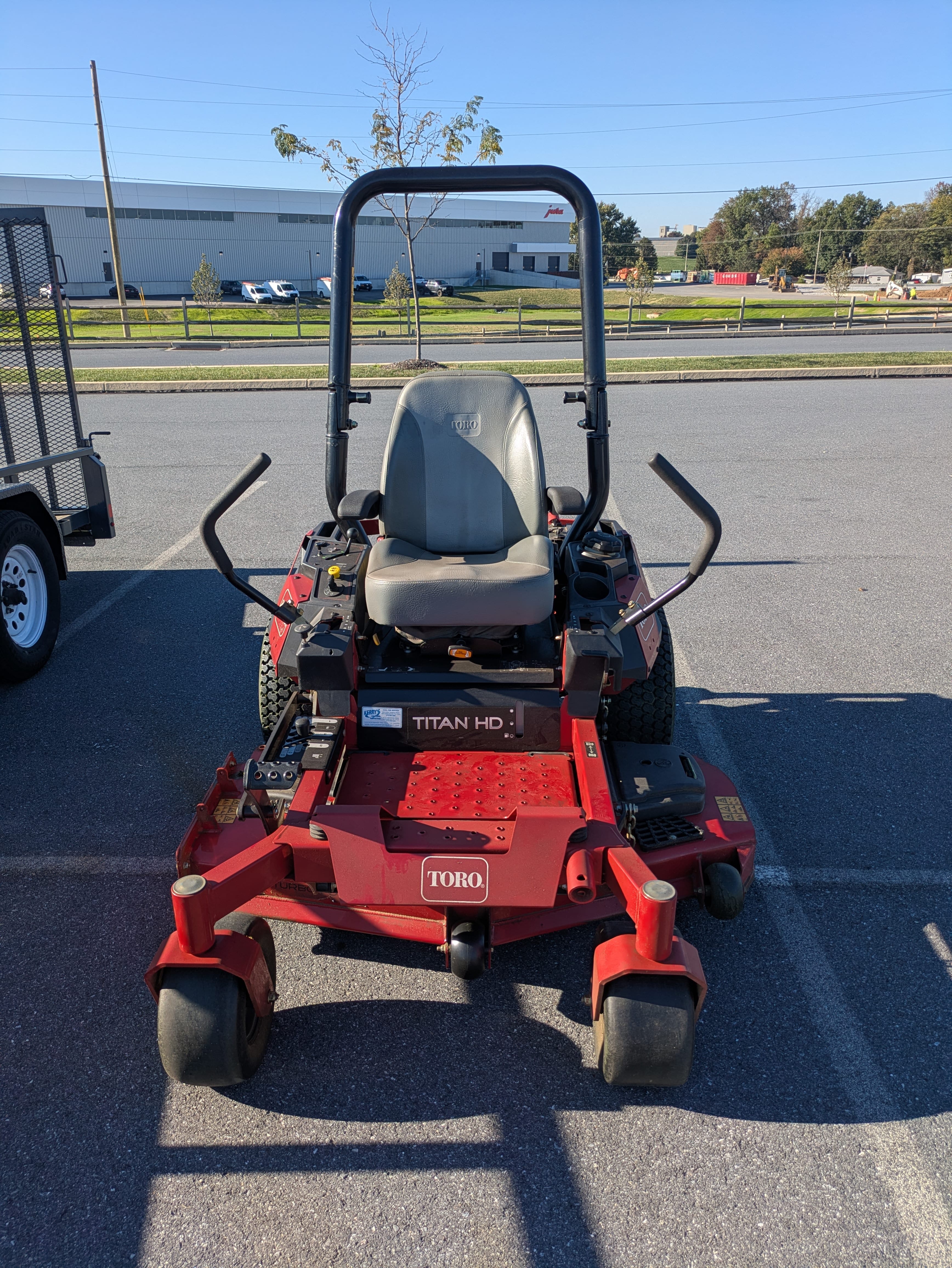 Toro Titan HD 2000 Series Equipment Image0