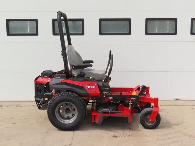 Image of Toro Titan HD 2000 Series equipment image 4
