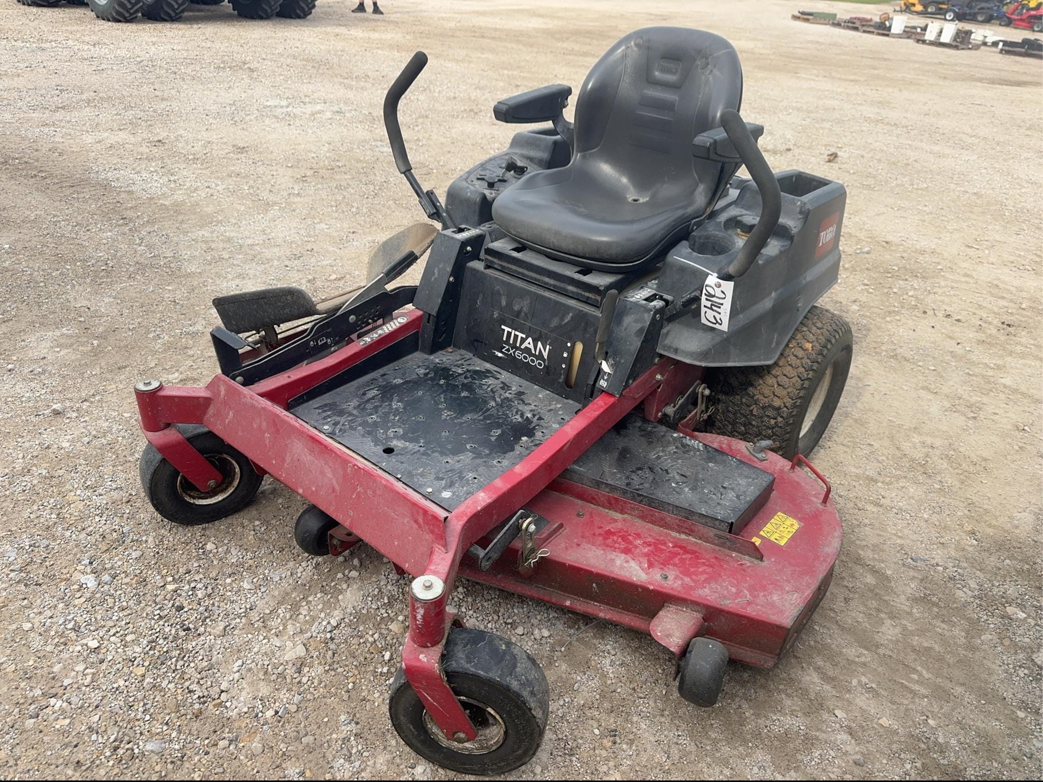 Toro Titan ZX6000 Equipment Image0