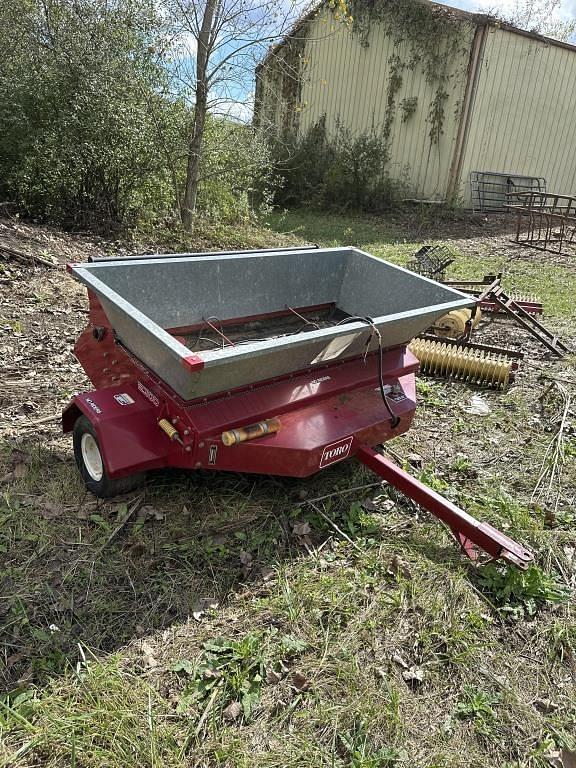 Image of Toro Top Dresser 2300 Primary image