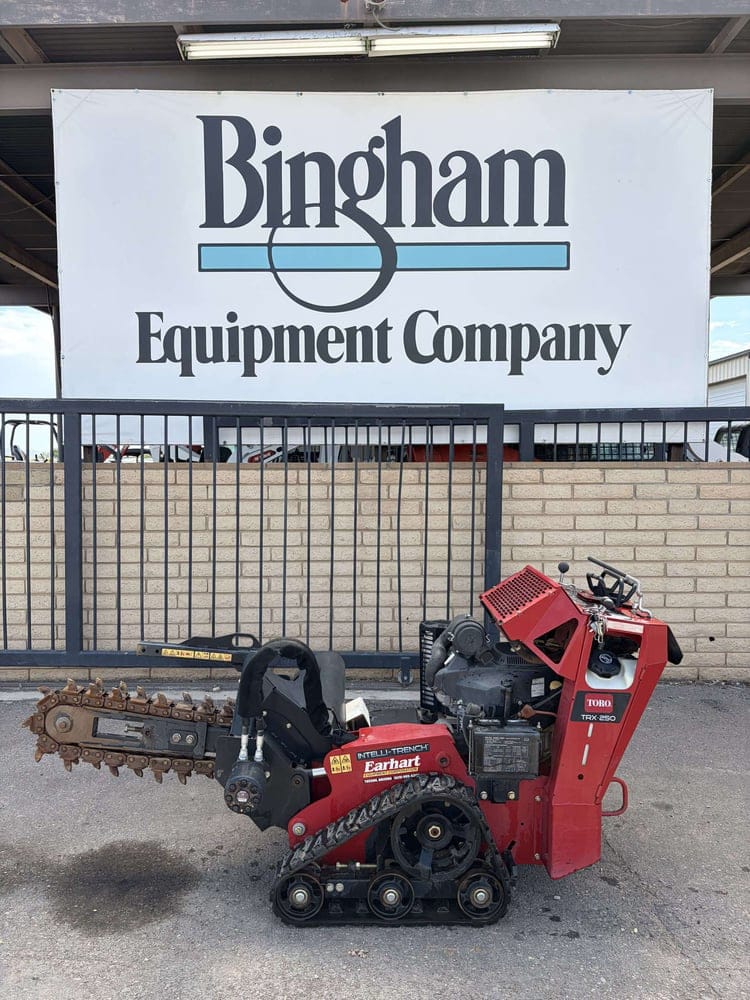 Toro TRX-250 Equipment Image0