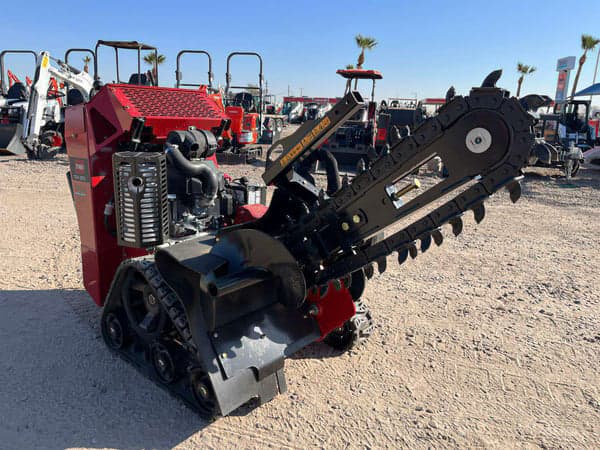 Image of Toro TRX-250 equipment image 2