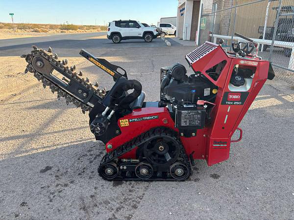 Image of Toro TRX-250 equipment image 4