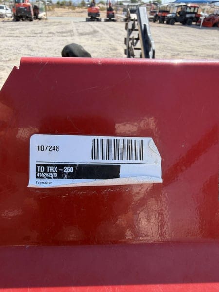 Toro TRX-250 Equipment Image0