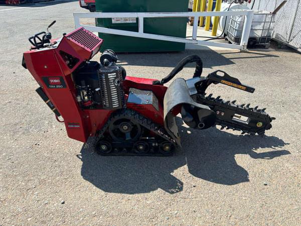 Image of Toro TRX-250 equipment image 1