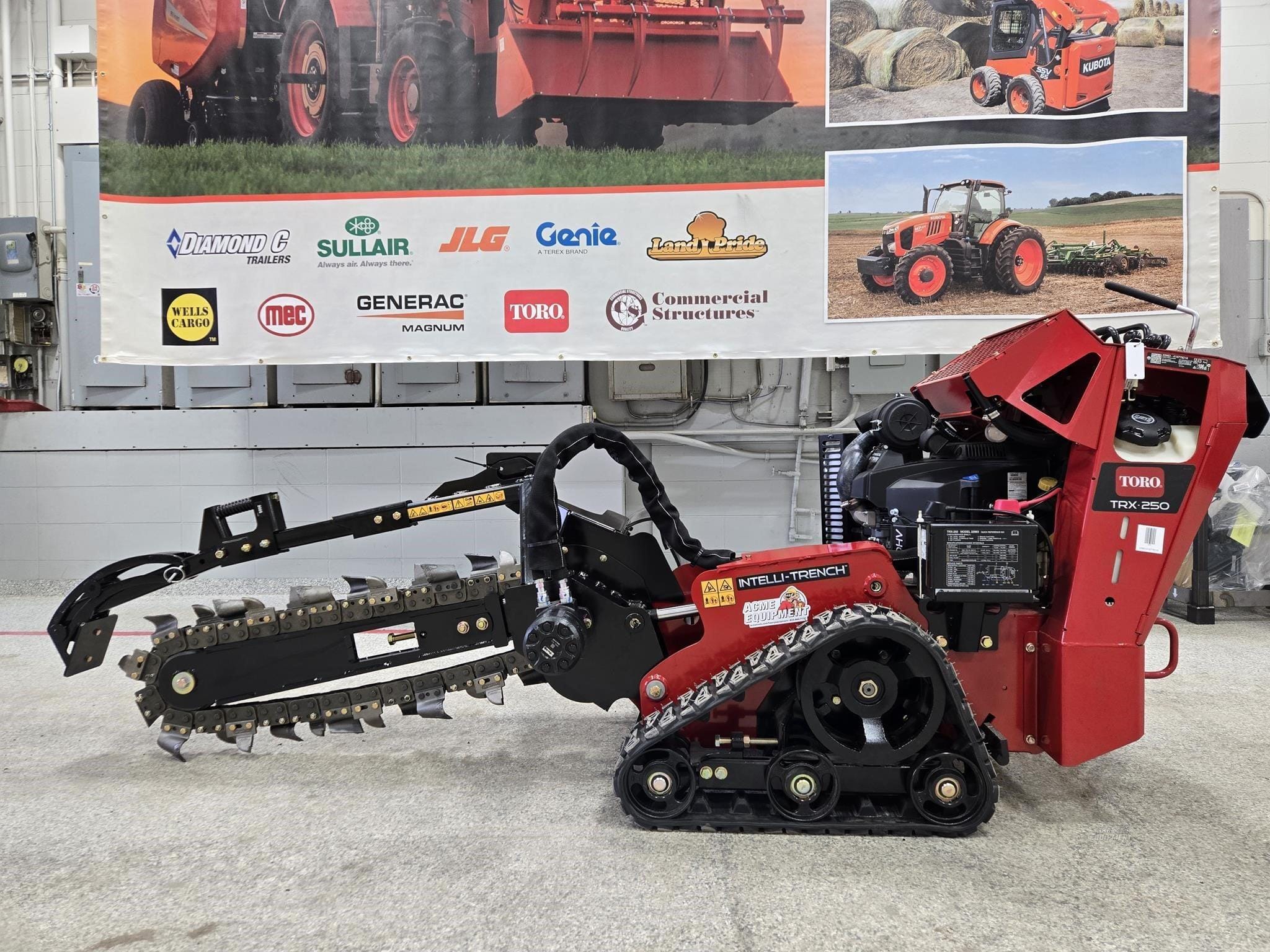 Toro TRX-250 Equipment Image0
