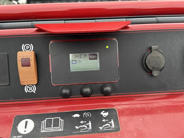 Image of Toro Dingo TXL2000 equipment image 4