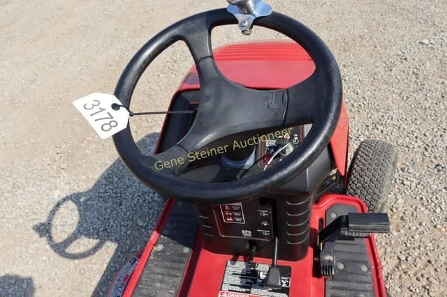 Image of Toro Wheel Horse equipment image 4