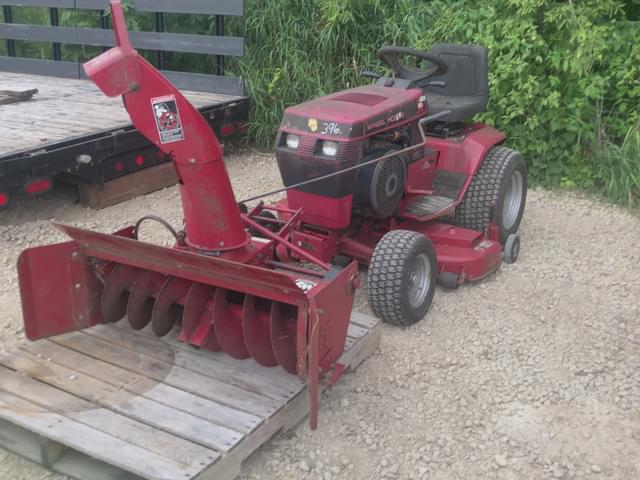 Image of Toro Wheel Horse 520 Hydro equipment image 1