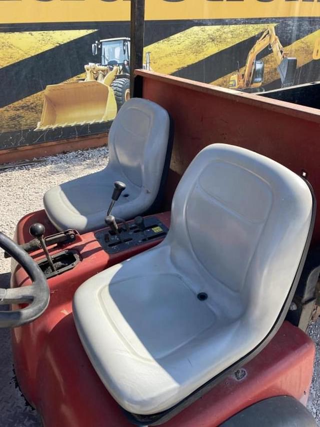 Image of Toro Workman 3200 equipment image 4