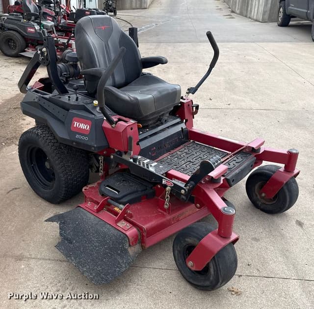 Image of Toro Z Master 2000 equipment image 2