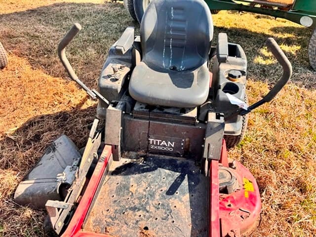 Image of Toro Titan equipment image 2