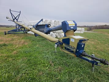 Main image Harvest International H1074XT