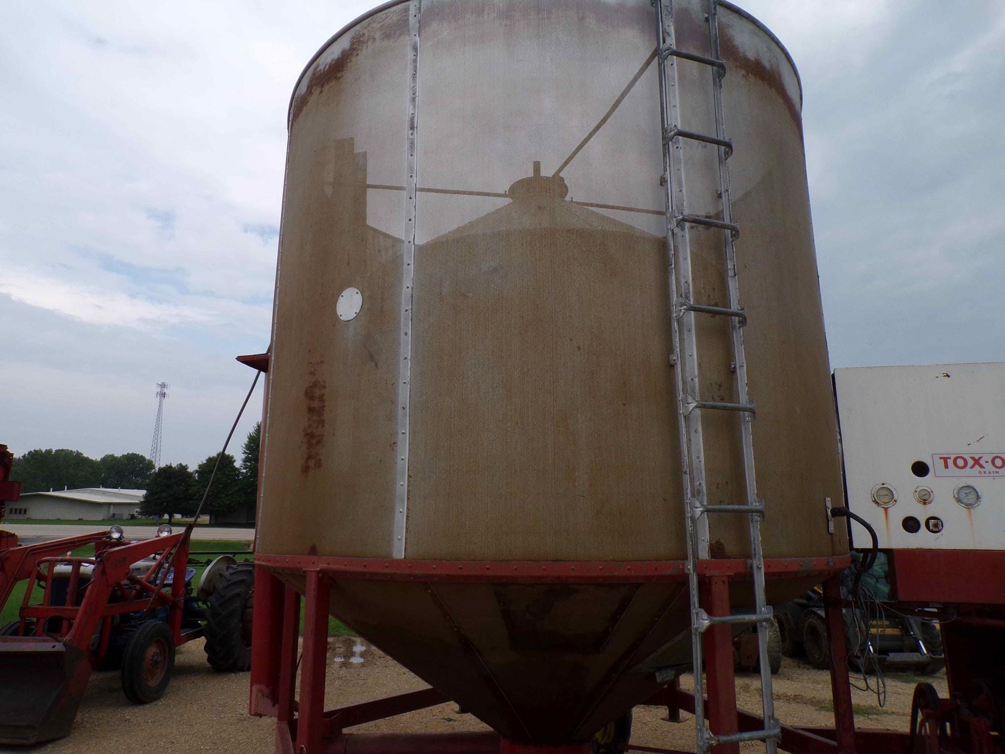 TOX-O-WIK Undetermined Equipment Image0