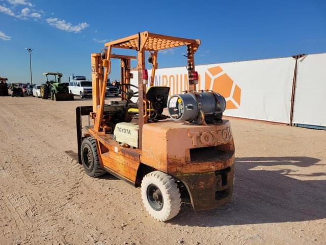 Image of Toyota 02-2FG30 equipment image 2