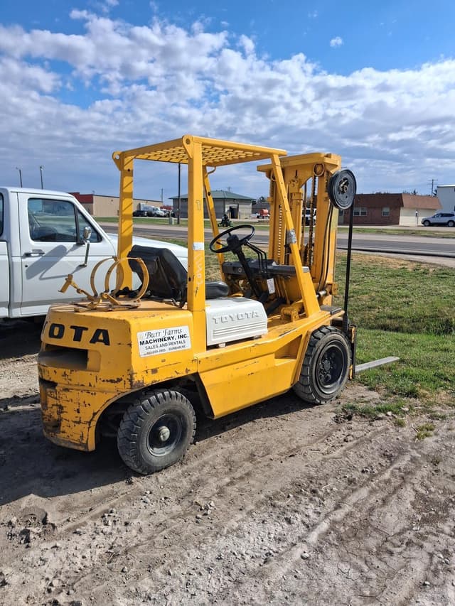 Image of Toyota 02-2FG30 equipment image 3