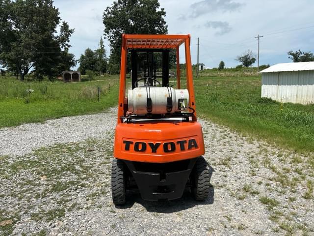 Image of Toyota 2FG20 equipment image 4