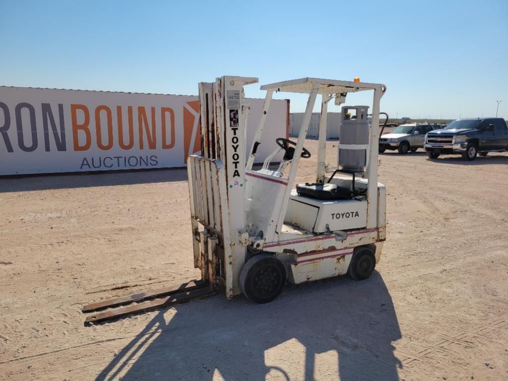 Toyota 42-3FGC15 Equipment Image0