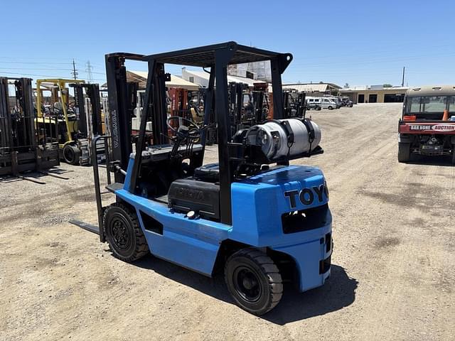Image of Toyota 42-4FG20 equipment image 3