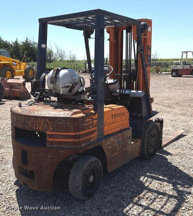 Image of Toyota 42-5FG25 equipment image 4