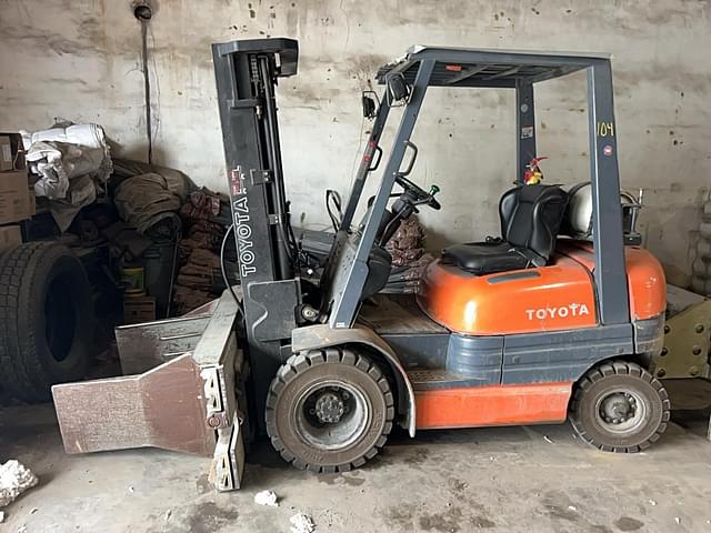 Image of Toyota 42 6FGU20 equipment image 1