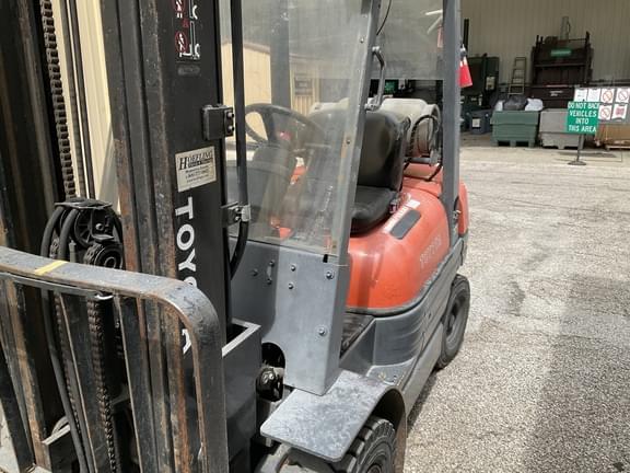 Image of Toyota 42-6FGU25 equipment image 3