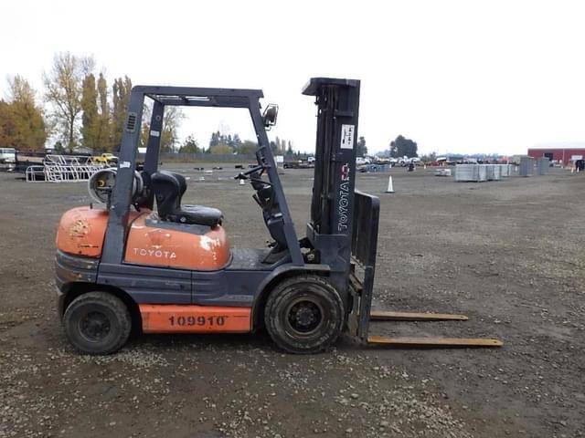 Image of Toyota 42-6FGU25 equipment image 2