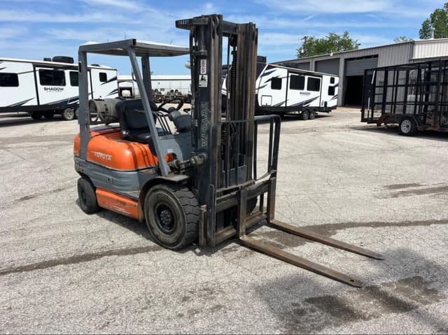 Image of Toyota 42-6FG25 equipment image 2