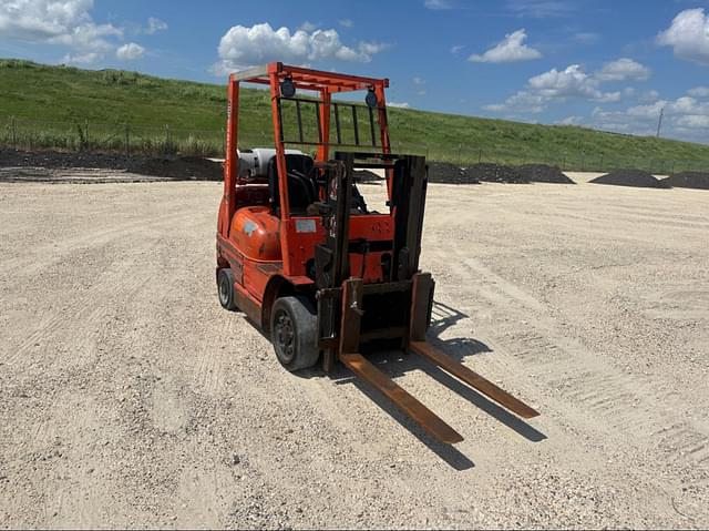Image of Toyota 426FGCU25 equipment image 2