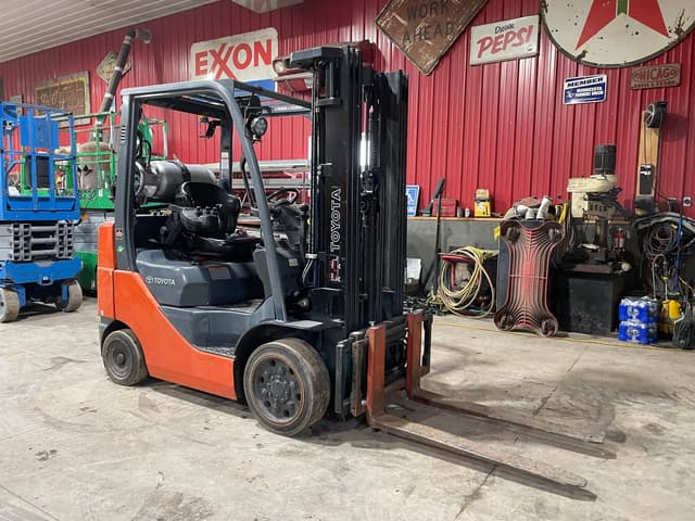 Image of Toyota 8FGCU25 equipment image 2