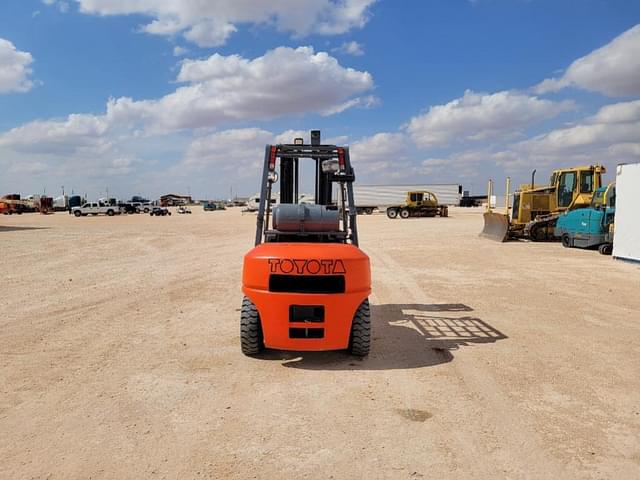 Image of Toyota 52-6FGU35 equipment image 3