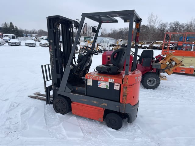 Image of Toyota 5FBCU15 equipment image 2