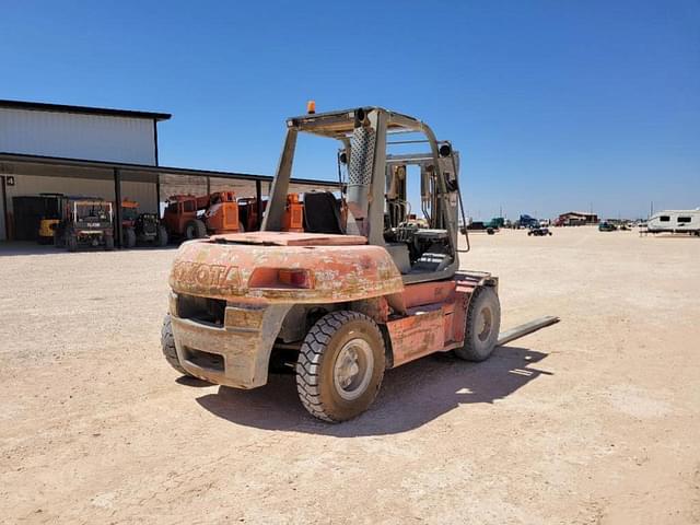 Image of Toyota 5FD70 equipment image 3